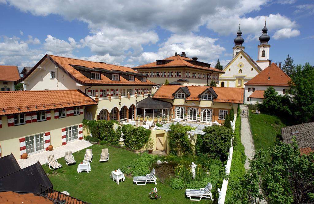 Residenz Heinz Winkler Hotel Aschau im Chiemgau Exterior foto